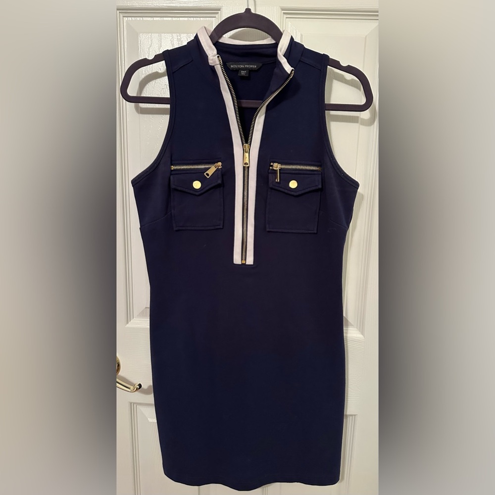 Boston Proper, athileisure, sleeveless dress w/ gold zippers & white trim. Small